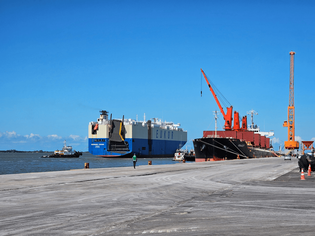 Imagem de alguns navios